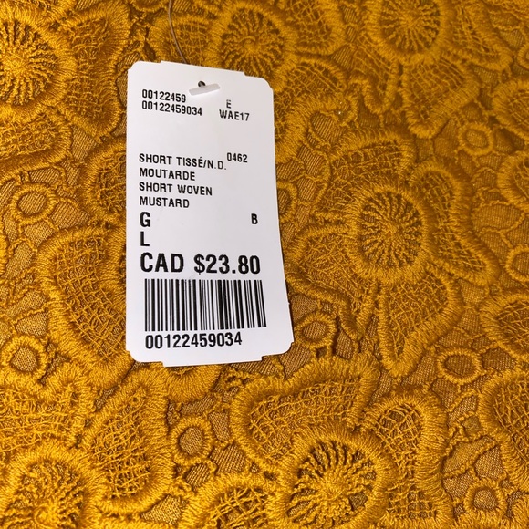 New With Tags Mustard Yellow Woven Floral Short - Picture 5 of 5